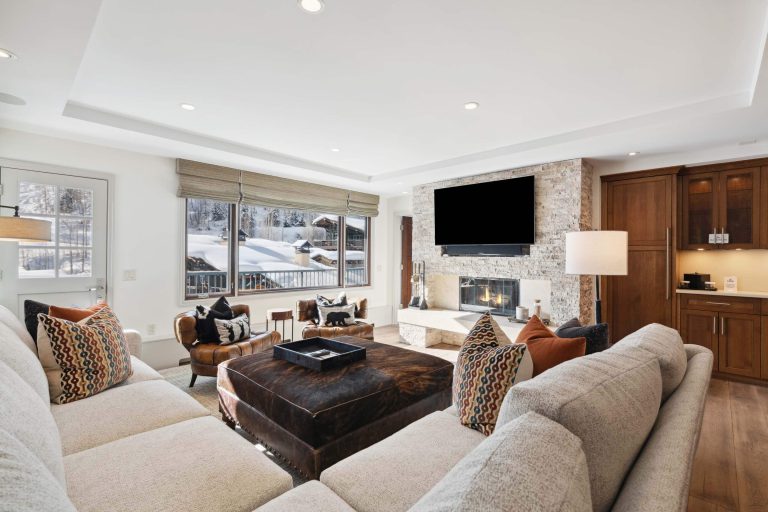 Loge Tower at Vail