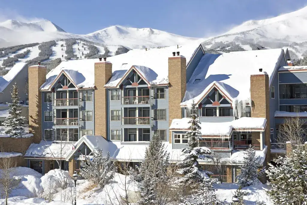 River Mountain Lodge
